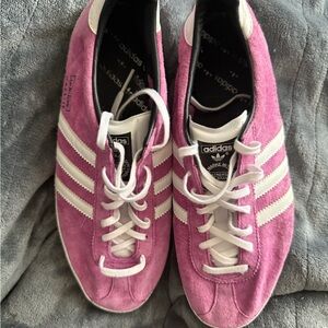 Adidas Women's Vibrant Pink suede and White leather Sneakers size 8.5